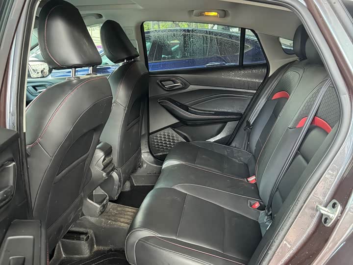 Фото 4 - MG Motor 5