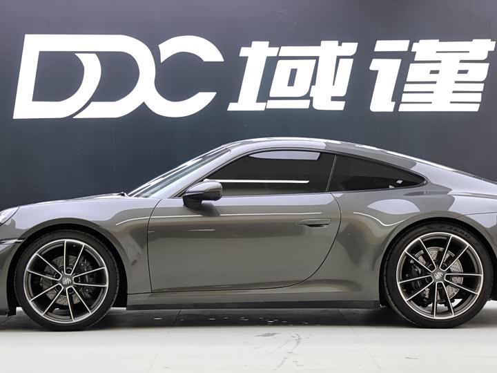 Фото 3 - Porsche 911