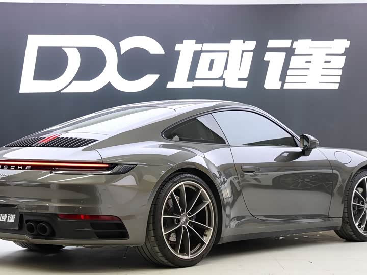 Фото 7 - Porsche 911