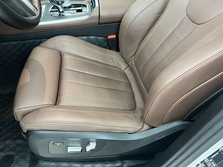 Фото 10 - BMW X5