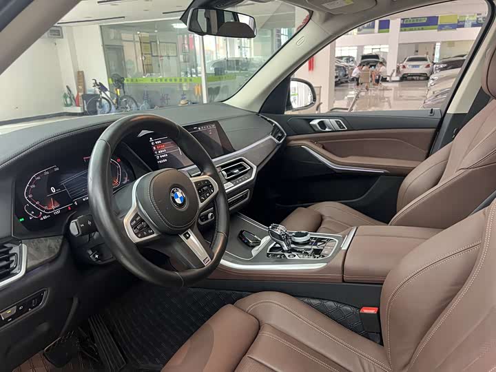 Фото 12 - BMW X5