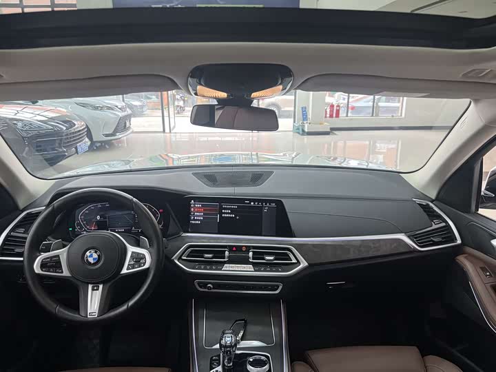 Фото 17 - BMW X5