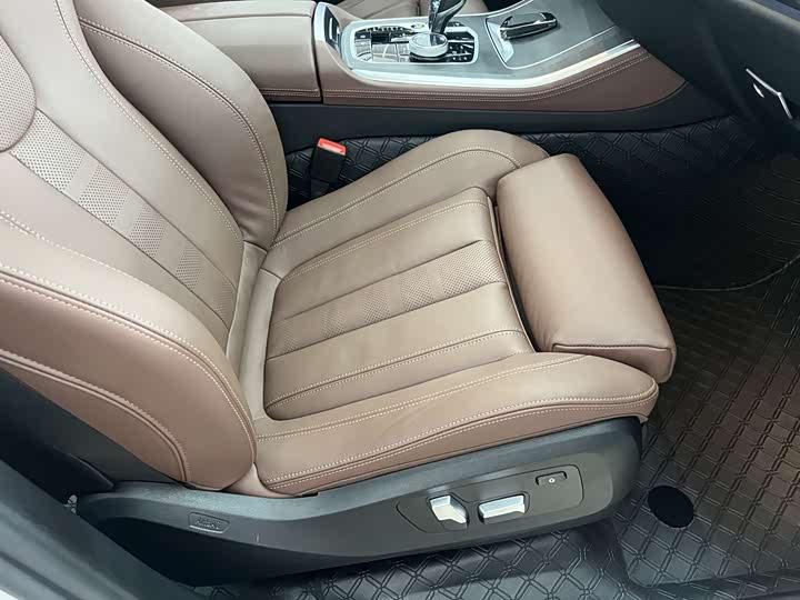 Фото 21 - BMW X5