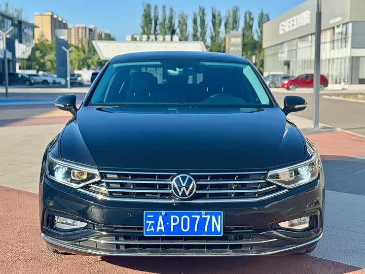 Фото 2 - Volkswagen Magotan