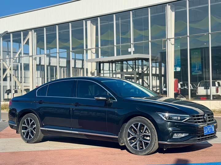 Фото 3 - Volkswagen Magotan