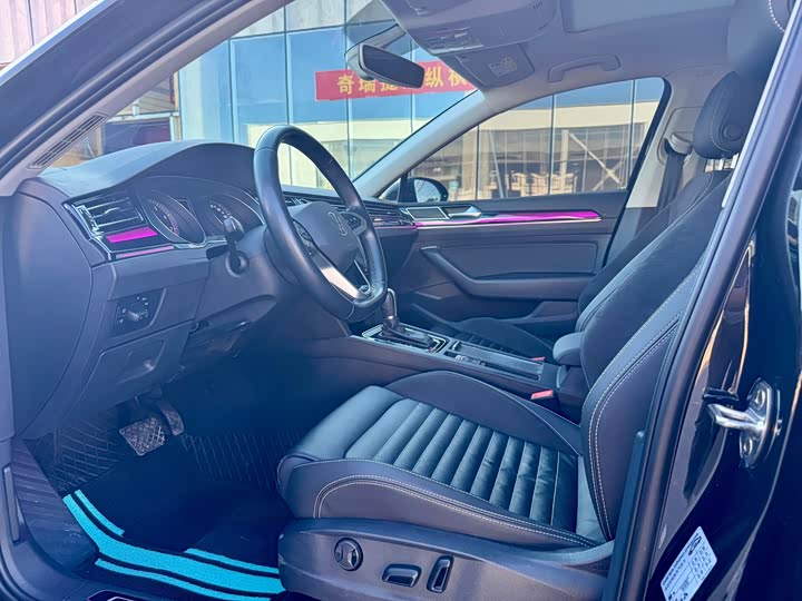 Фото 5 - Volkswagen Magotan