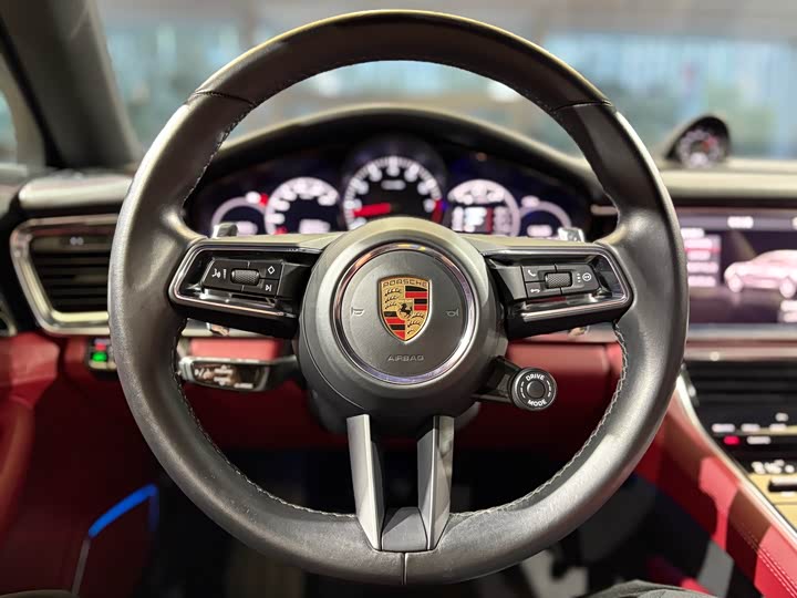 Фото 12 - Porsche Panamera