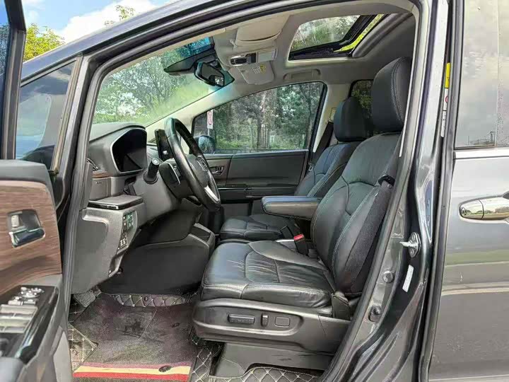 Фото 5 - Honda Odyssey