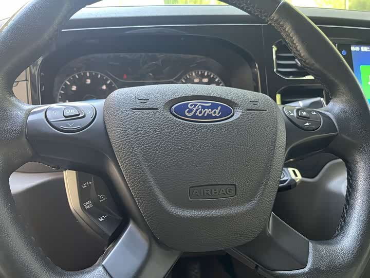 Фото 11 - Ford Transit New