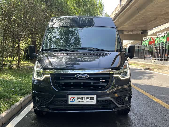 Фото 2 - Ford Transit New
