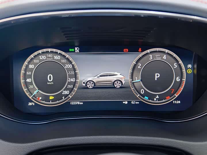 Фото 12 - Jaguar E-Pace