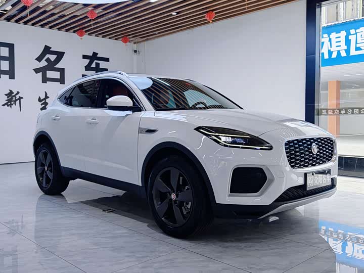 Фото 3 - Jaguar E-Pace