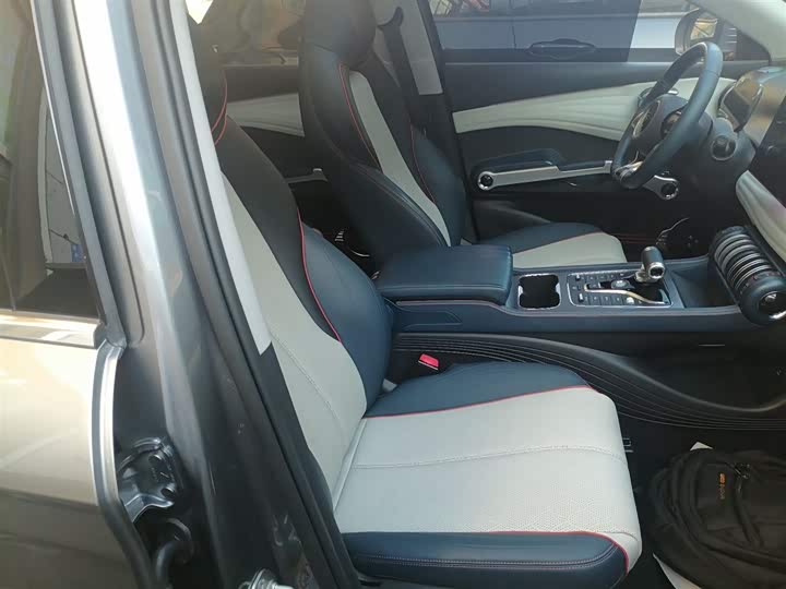 Фото 25 - BYD Yuan Plus