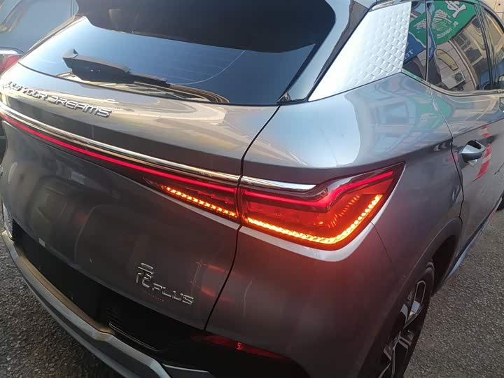 Фото 8 - BYD Yuan Plus