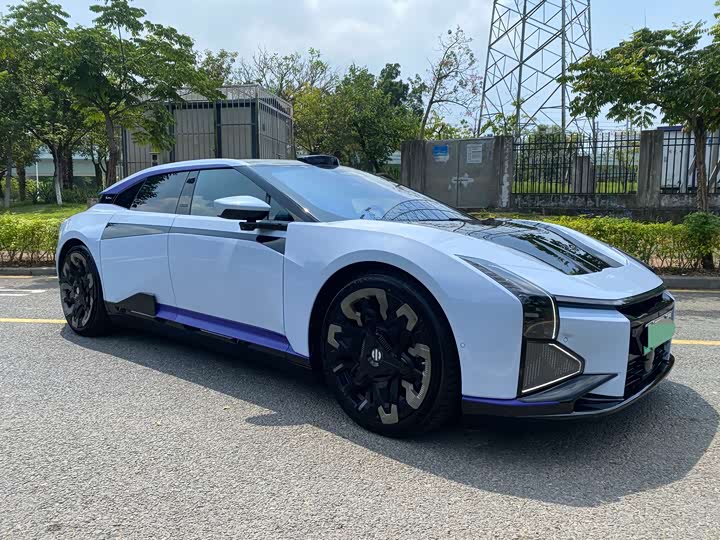 Фото 3 - HiPhi Z