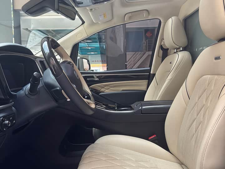 Фото 12 - GAC Trumpchi M8