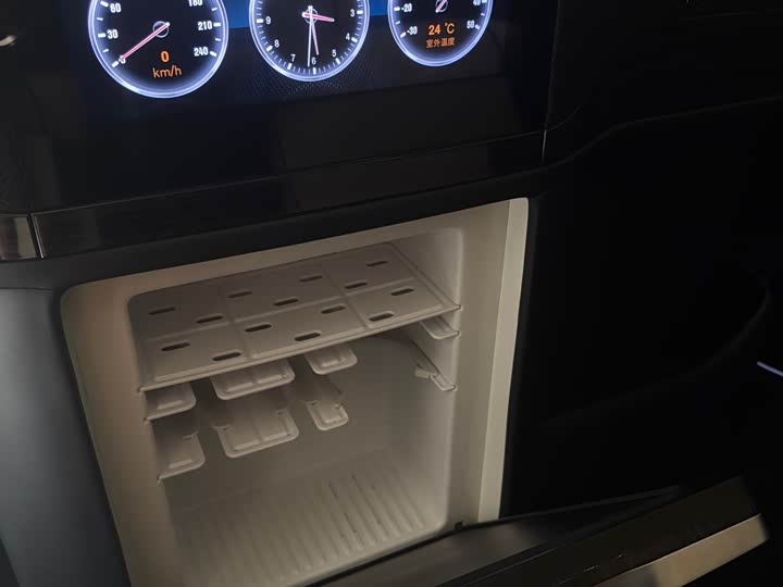 Фото 18 - GAC Trumpchi M8