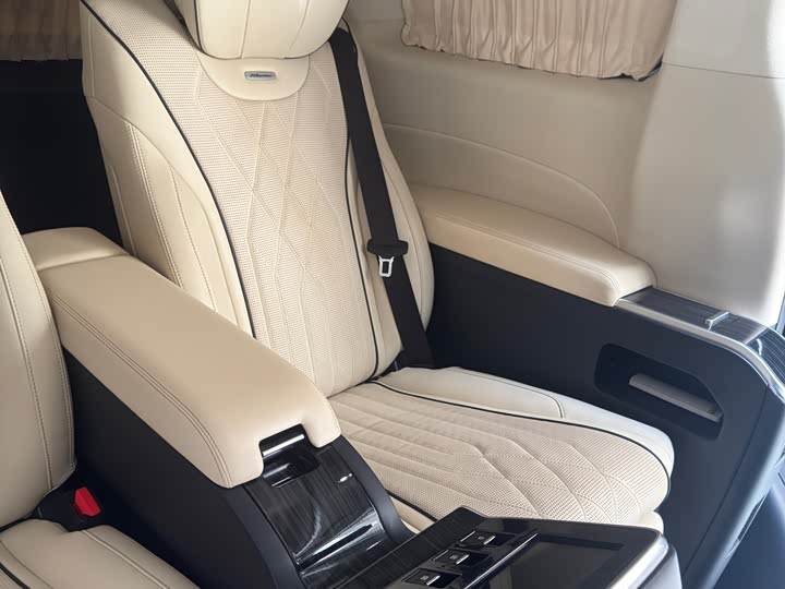 Фото 21 - GAC Trumpchi M8