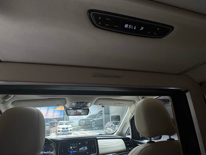 Фото 26 - GAC Trumpchi M8