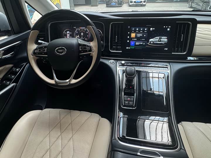 Фото 9 - GAC Trumpchi M8