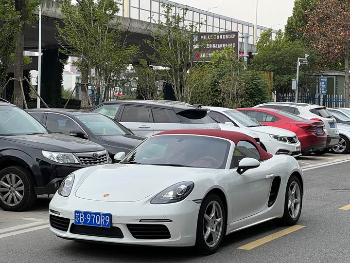 Фото 1 - Porsche 718