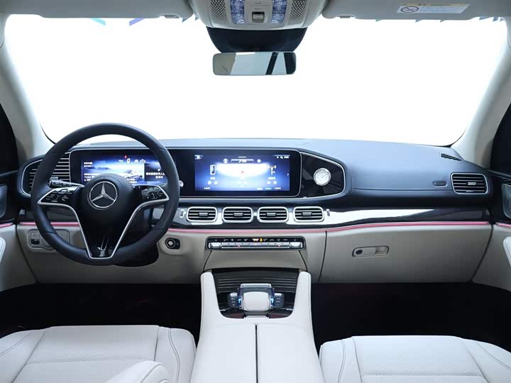 Фото 13 - Mercedes-Benz GLE-Class