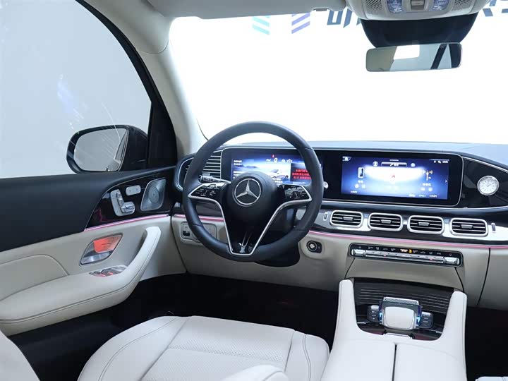 Фото 14 - Mercedes-Benz GLE-Class