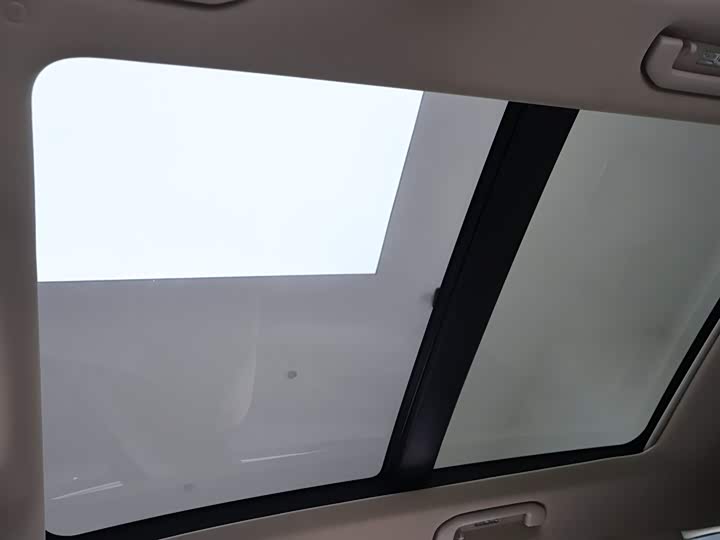 Фото 23 - Mercedes-Benz GLE-Class