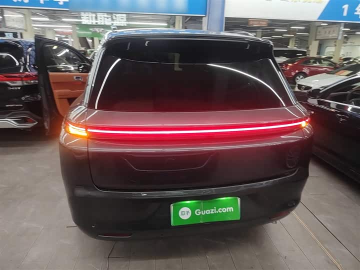 Фото 6 - LiXiang L8