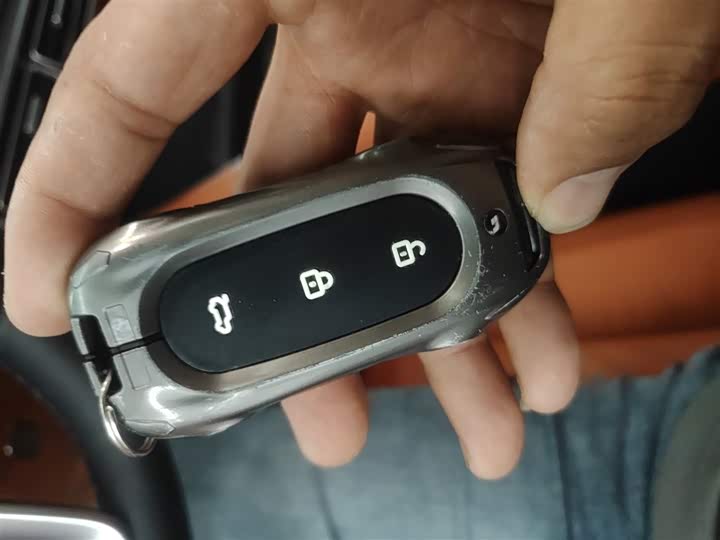 Фото 9 - LiXiang L8