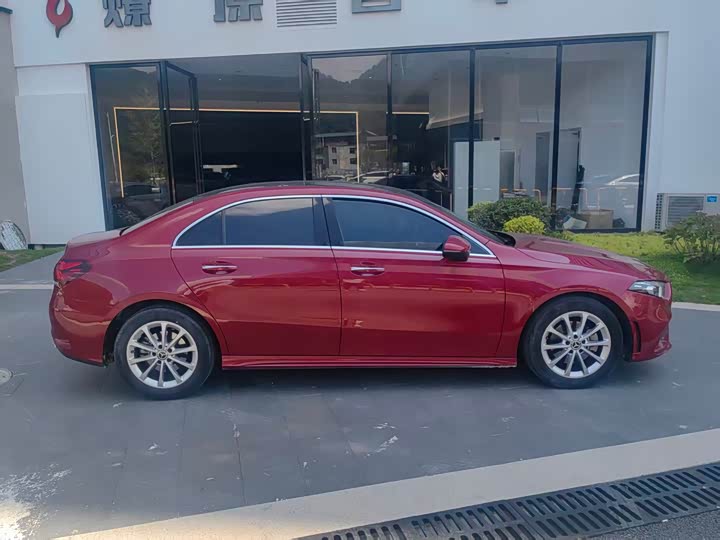 Фото 3 - Mercedes-Benz A-Class