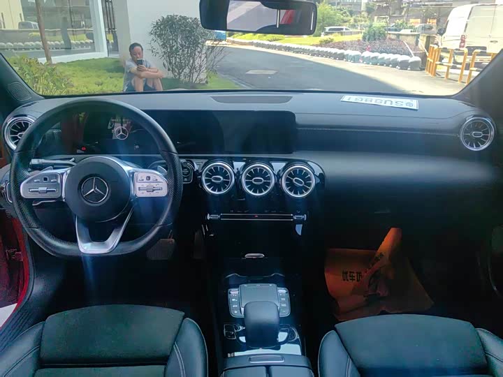 Фото 8 - Mercedes-Benz A-Class