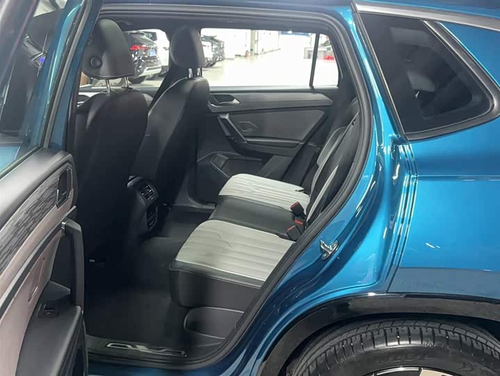 Фото 13 - Volkswagen Tayron