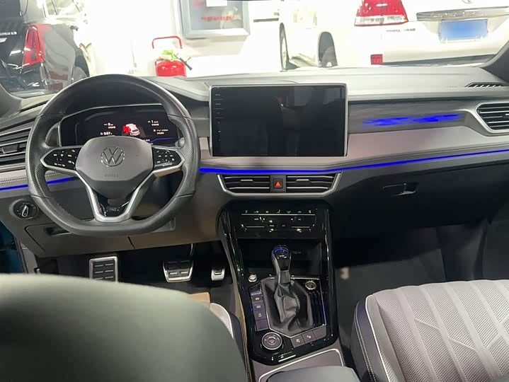 Фото 15 - Volkswagen Tayron