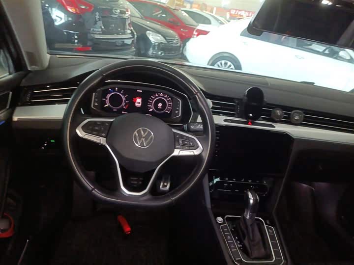 Фото 11 - Volkswagen Magotan GTE Hybrid