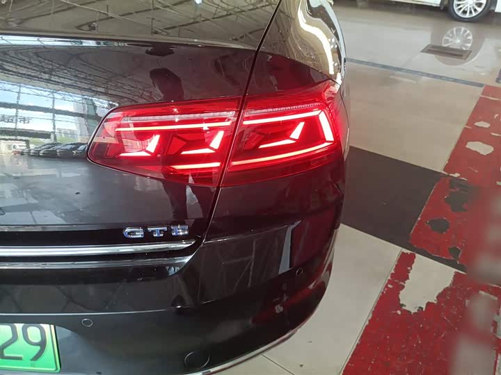 Фото 8 - Volkswagen Magotan GTE Hybrid