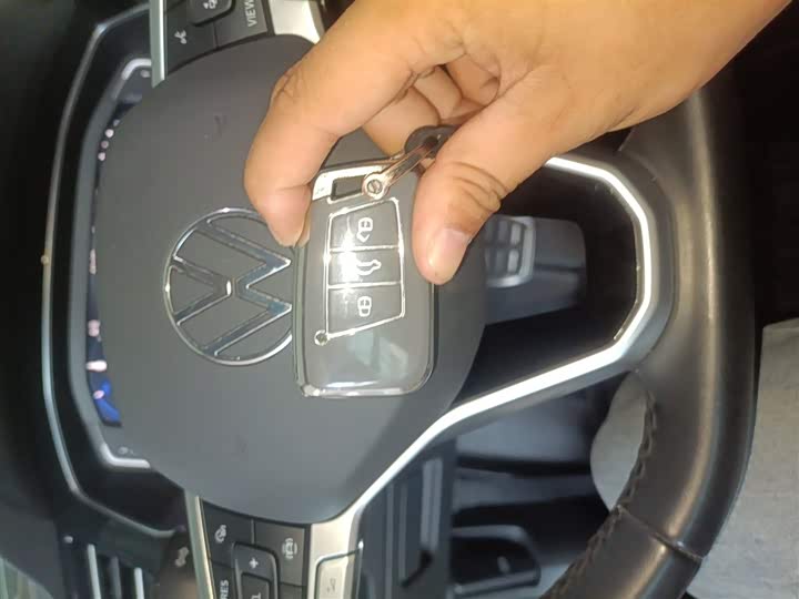 Фото 9 - Volkswagen Magotan GTE Hybrid