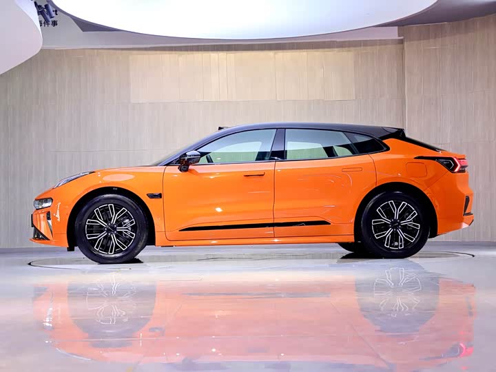 Фото 4 - Zeekr 001