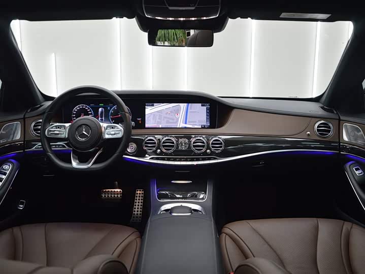 Фото 13 - Mercedes-Benz S-Class