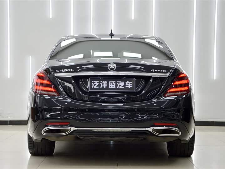 Фото 18 - Mercedes-Benz S-Class