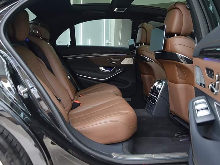 Фото 7 - Mercedes-Benz S-Class