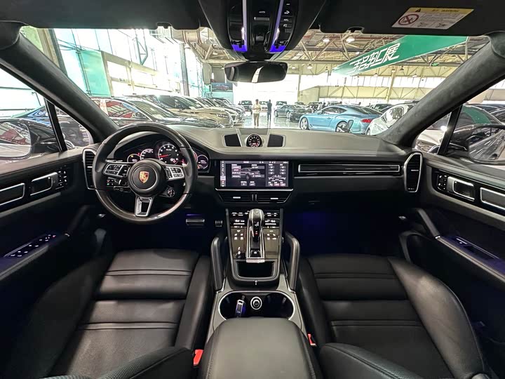 Фото 12 - Porsche Cayenne