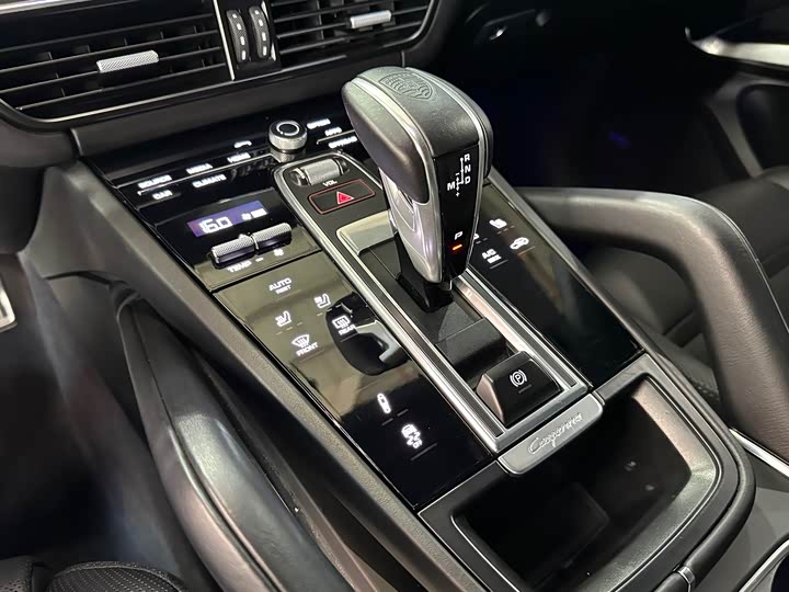 Фото 15 - Porsche Cayenne