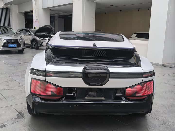 Фото 5 - HiPhi Z