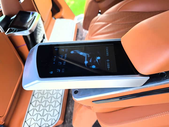 Фото 13 - Mercedes-Benz Vito