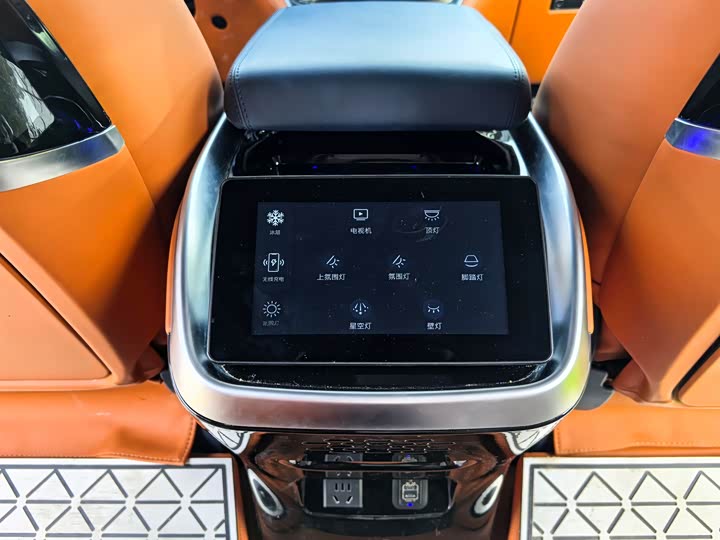 Фото 15 - Mercedes-Benz Vito