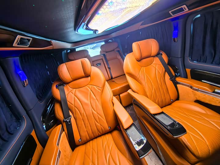 Фото 21 - Mercedes-Benz Vito