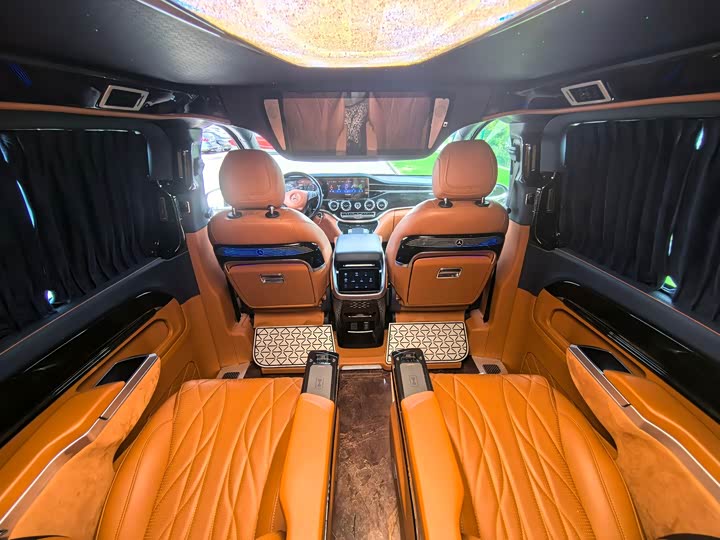 Фото 23 - Mercedes-Benz Vito