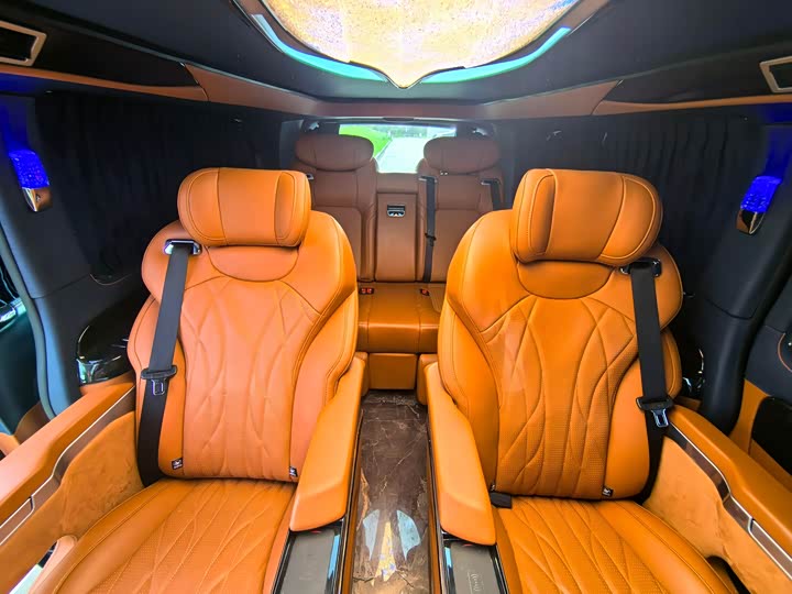 Фото 24 - Mercedes-Benz Vito