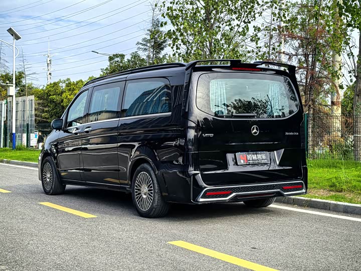 Фото 38 - Mercedes-Benz Vito